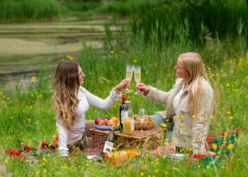 привітання з днем народження подрузі своїми словами