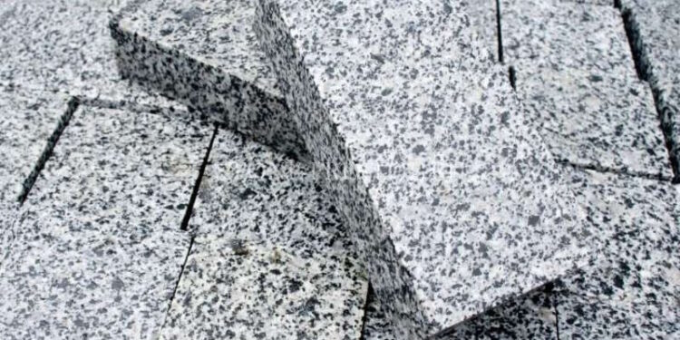 По бруківці крізь віки: гранітна історія України