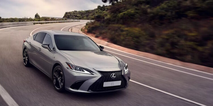 Lexus ES