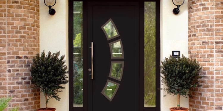 Входная дверь