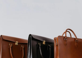 ибрати модну чоловічу сумку