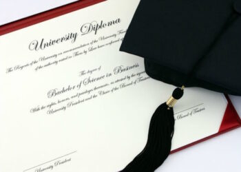 Перевод диплома на английский в Киеве: Важные моменты и услуги бюро переводов