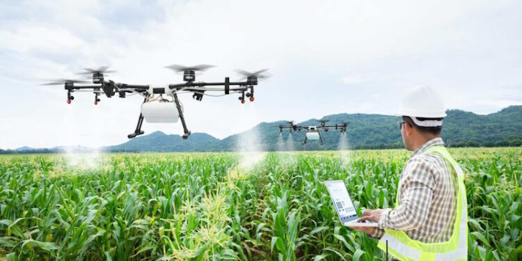 Преимущества использования агродронов для опрыскивания в сельском хозяйстве