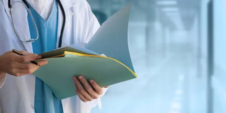 ліцензію на медичну практику