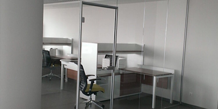Стекло в офисе