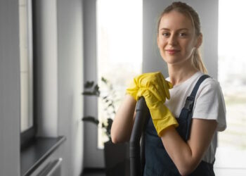 Клининговая компания Azalia