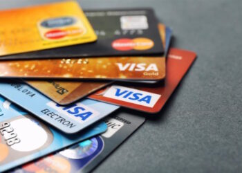 кредитну картку