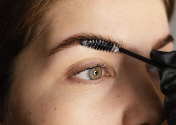 Сыворотка для роста ресниц и бровей