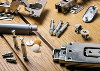 мебельная фурнитура