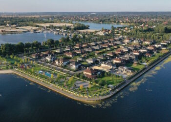 Життя біля води