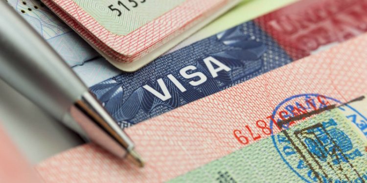Помощь в оформлении визы США в Киеве